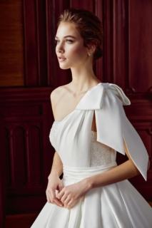 Svatebni saty divina sposa 232 32 3899