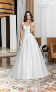 Svatebni saty Lovely 234 27 FACE e1659974359298